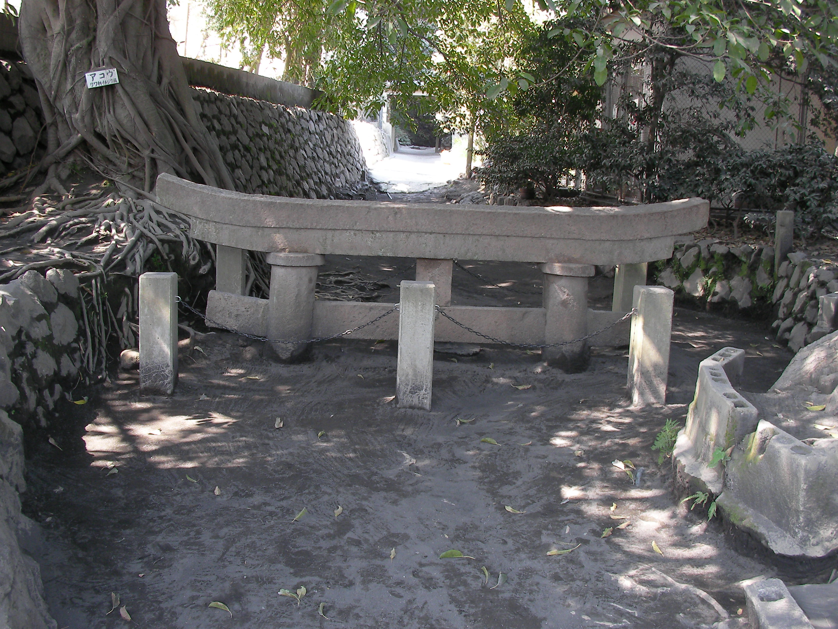 torii